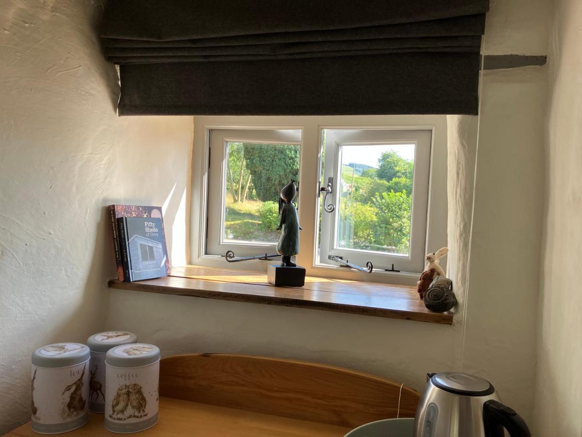 Hares Hideaway At Coed Moelfa Bed & Breakfast Corwen Bagian luar foto