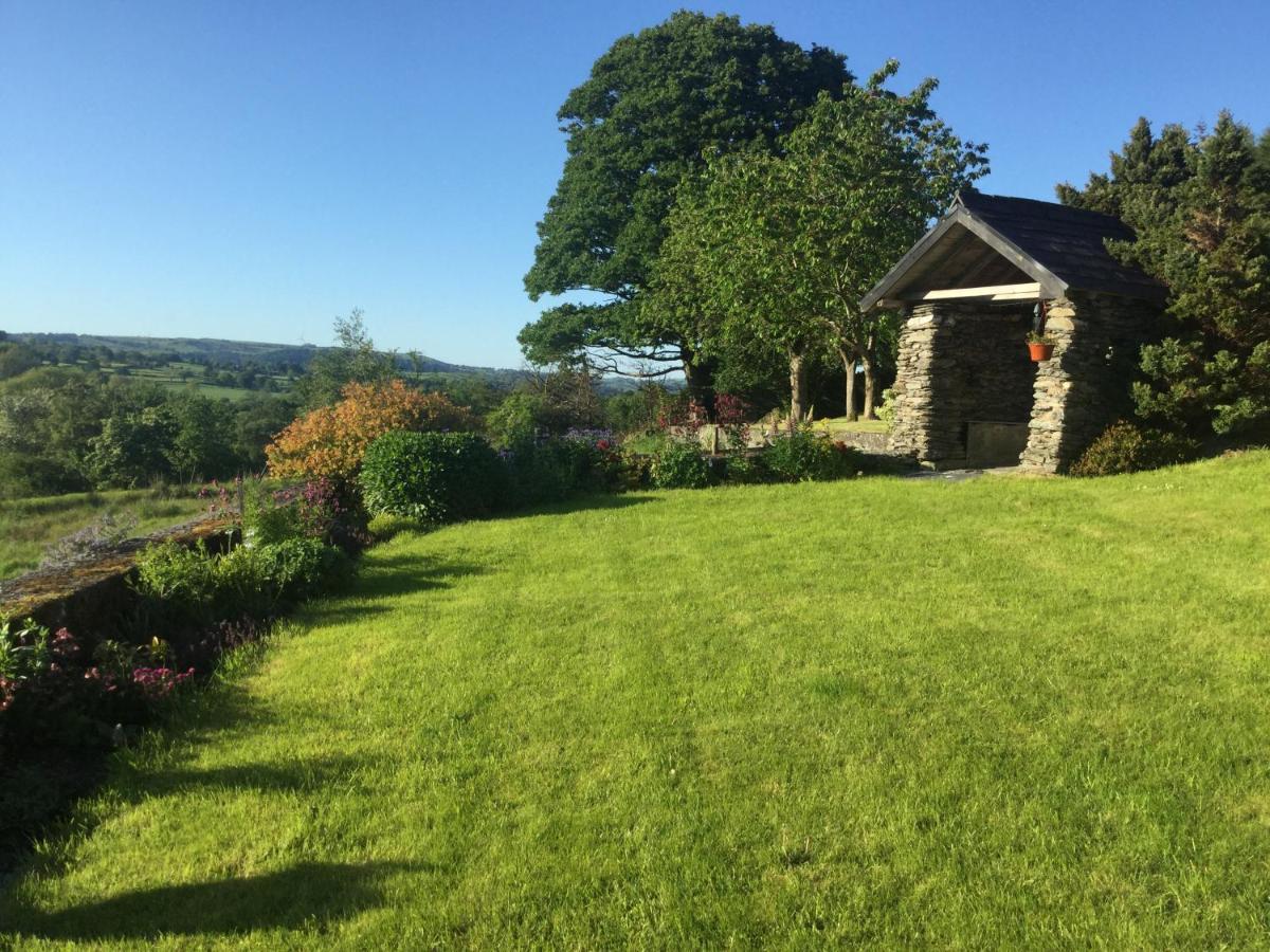 Hares Hideaway At Coed Moelfa Bed & Breakfast Corwen Bagian luar foto