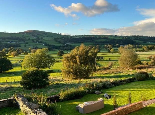 Hares Hideaway At Coed Moelfa Bed & Breakfast Corwen Bagian luar foto